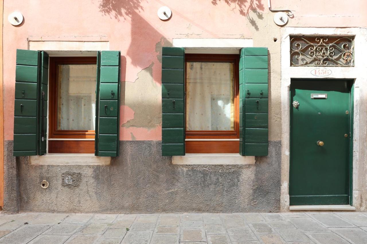 Bricola Biennale Apartamento Venecia