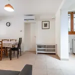 Bricola Biennale Apartments