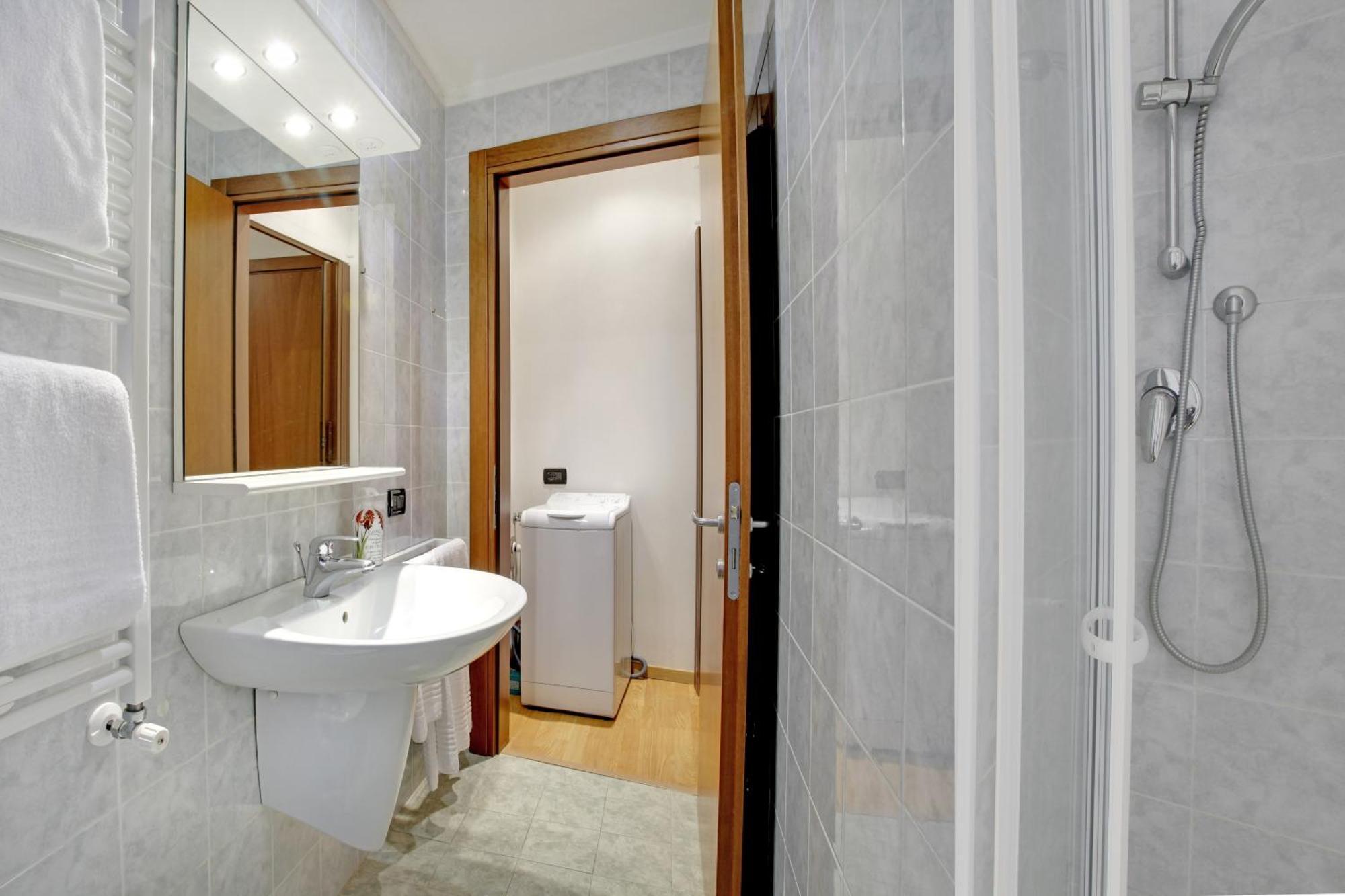 Apartament Bricola Biennale